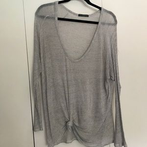 BRANDY MELVILLE LOOSE FITTING SWEATER